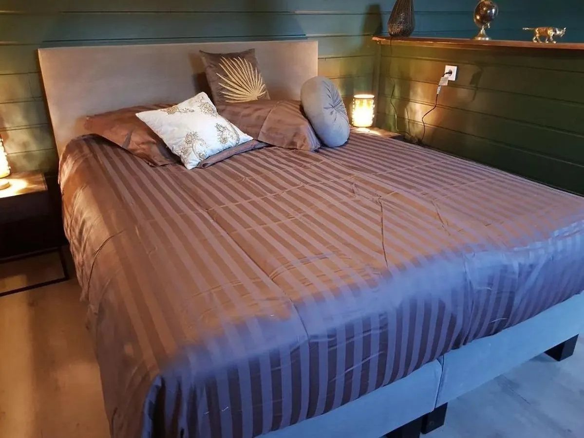 Chalets Lavaux Pouzol Bed & Breakfast
