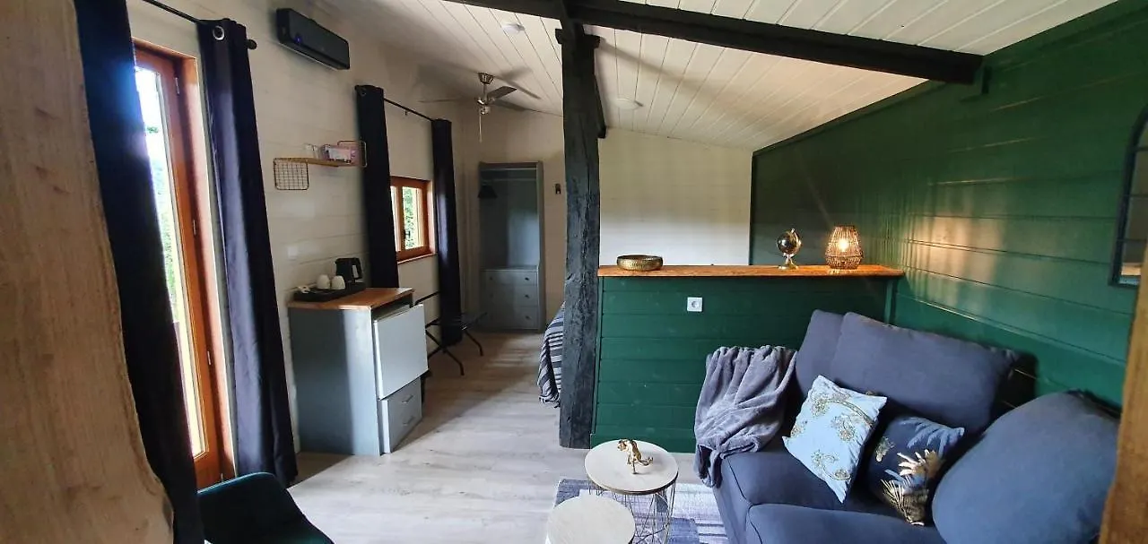 Chalets Lavaux Pouzol 0*,